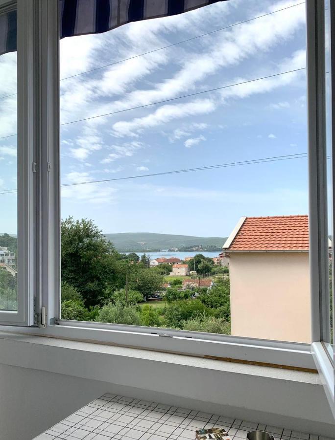 Apartman Dma Tivat Exteriör bild