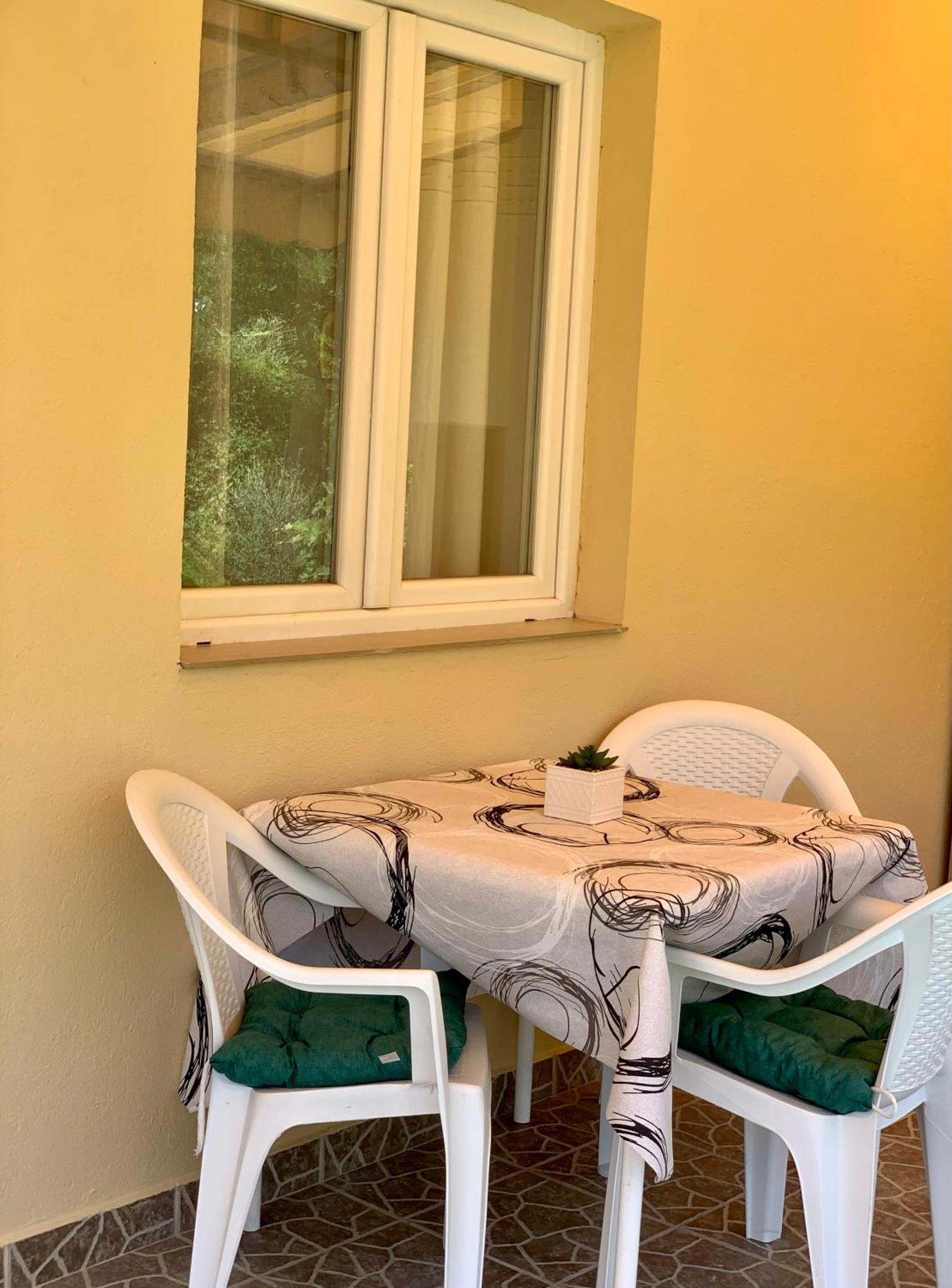 Apartman Dma Tivat Exteriör bild